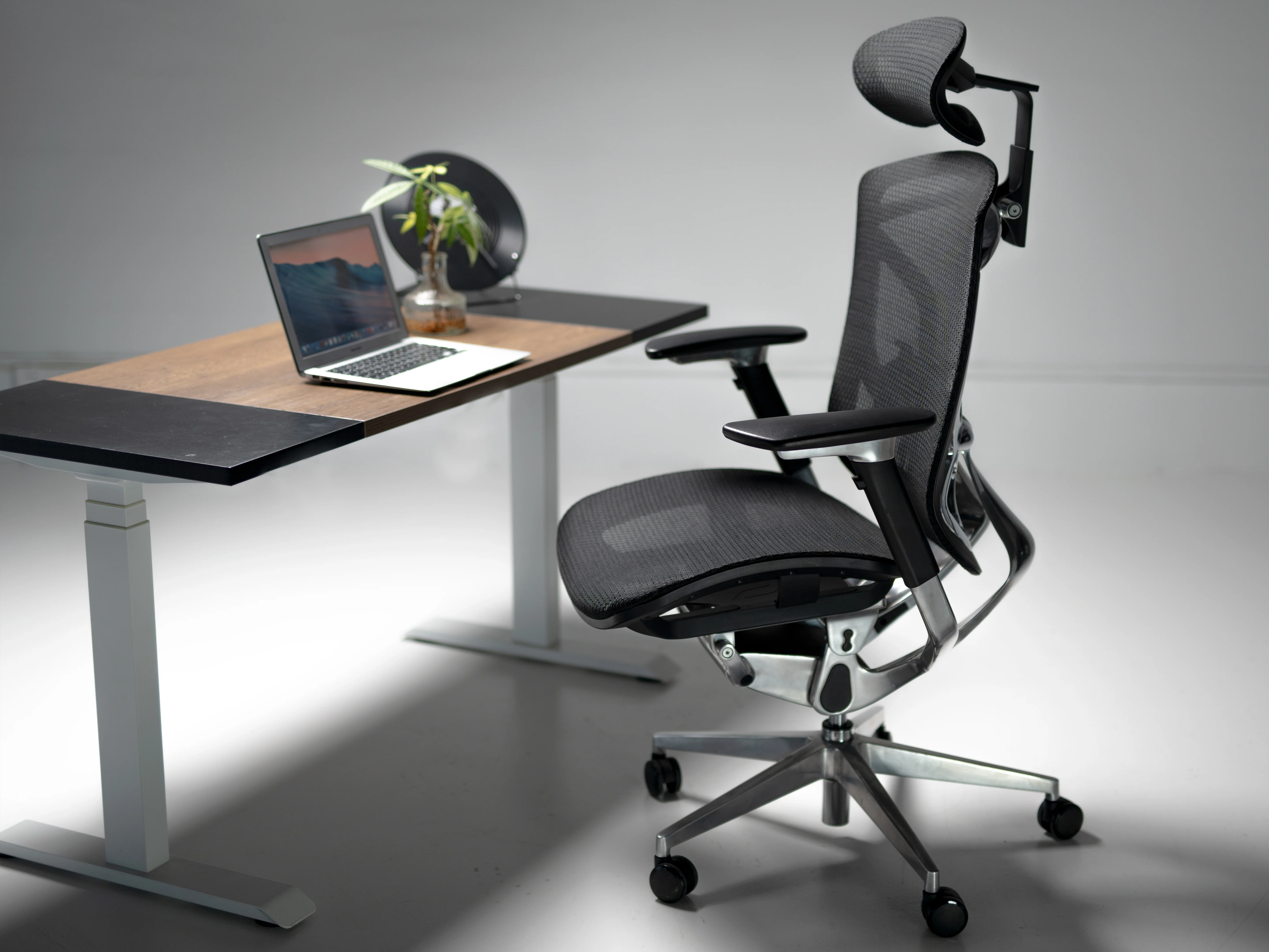Ergoup Butterfly Pro Chair - Personalized Controls, Sweat Resistance - Image 8